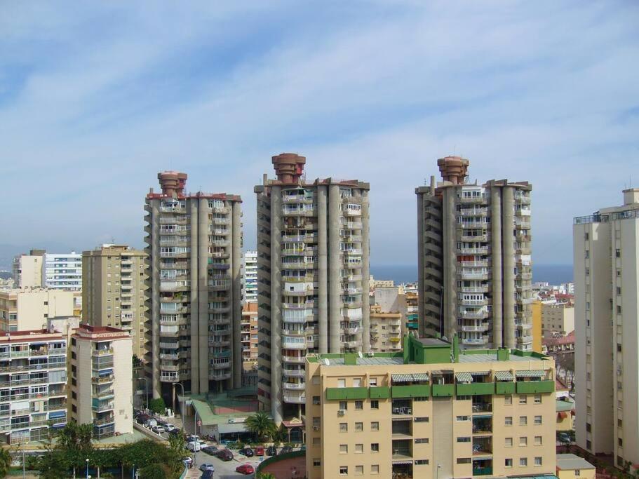 Piso Torres Apartman Torremolinos Kültér fotó